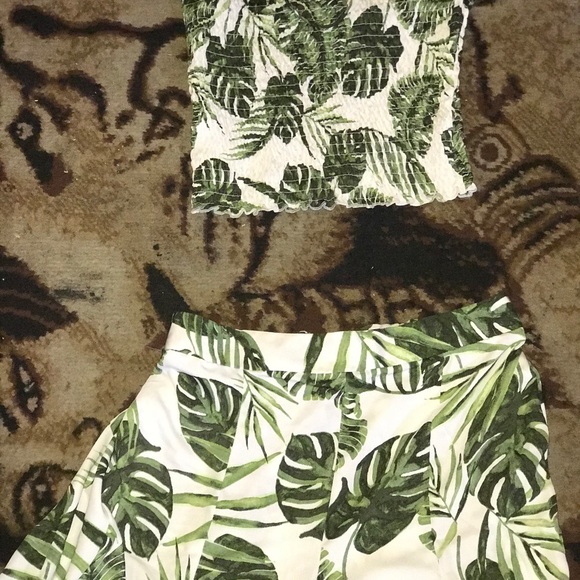 Other - 2 piece floral outfit